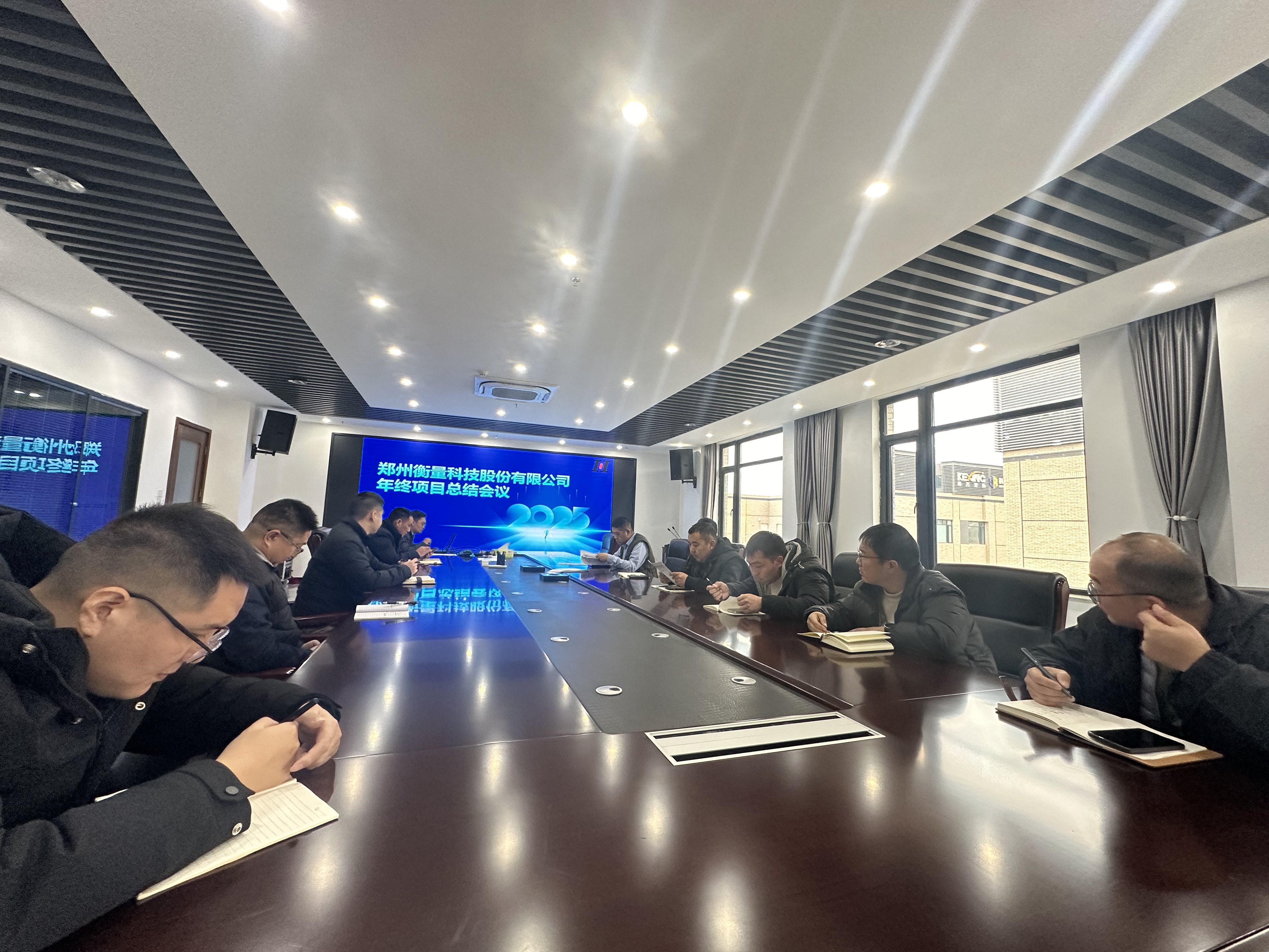 ��������ĥ�����������������ڷ�˼������